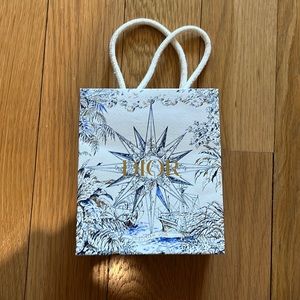 Gorgeous Dior small shopping bag